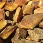 Raw amber material